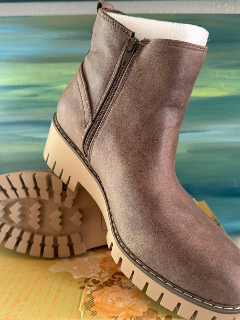 Very G Pasadena Chelsea Bootie | Taupe | Size 11 | Never Worn - Picture 3 of 7